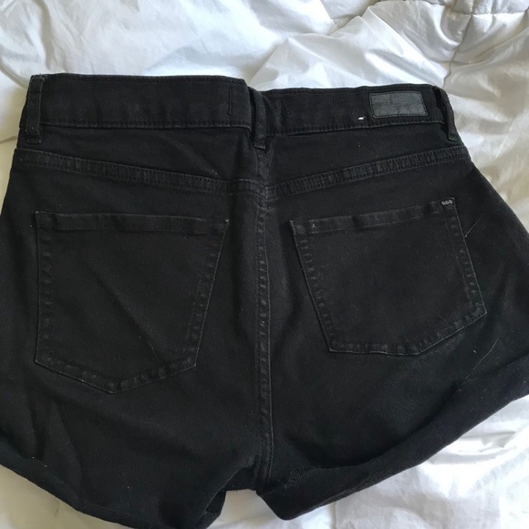 GARAGE - Picture 2 of 2